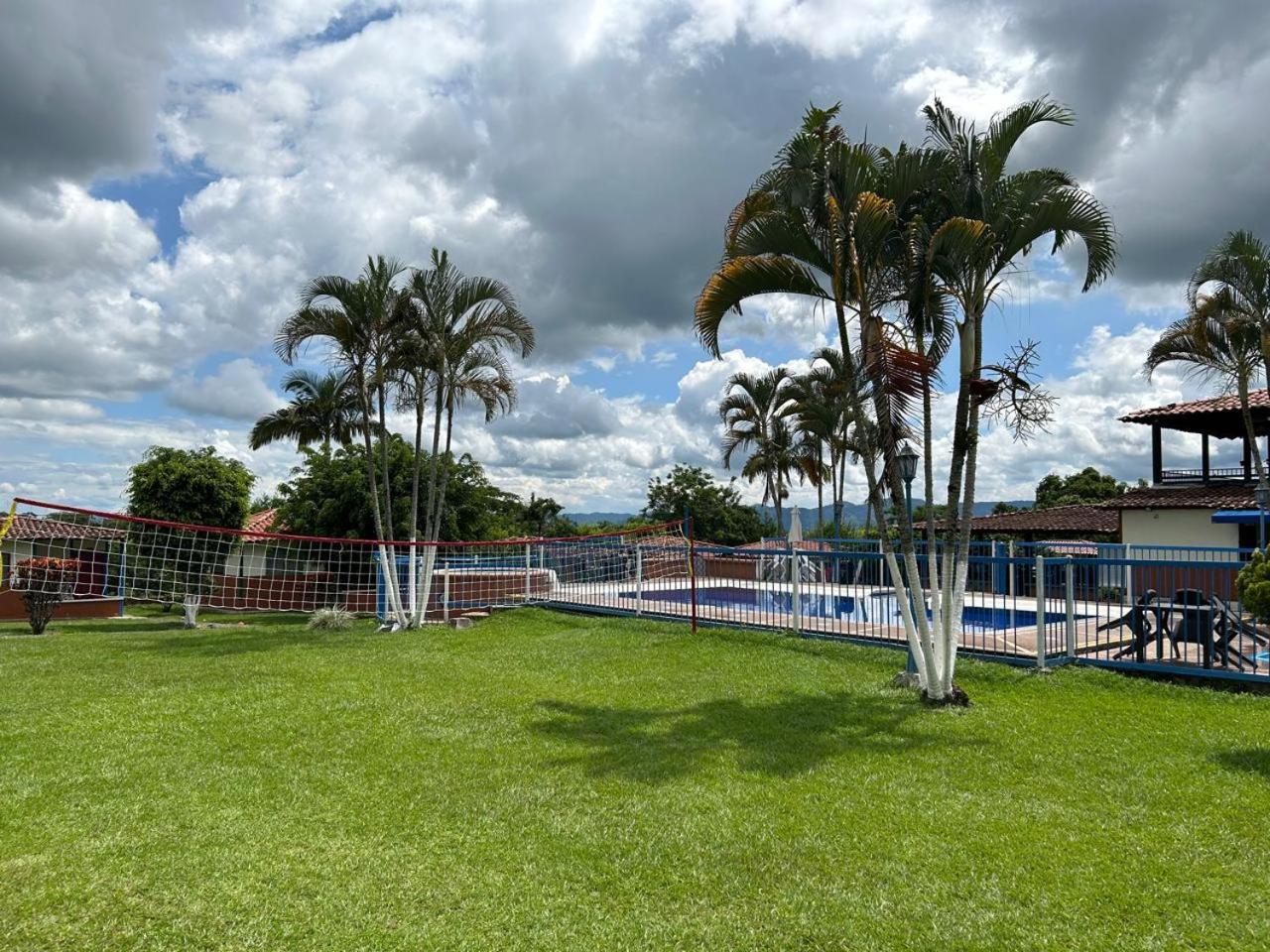 Hotel Campestre Manantial Del Quindio Монтенегро Екстер'єр фото